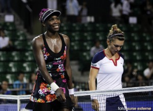 Venus Williams a invins-o pe Simona Halep, in optimi la Tokyo