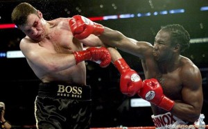 Veteranul Lennox Lewis ii provoaca pe fratii Kliciko