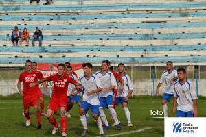 Gloria Resita - FC Hunedoara00001