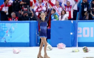 Rusia a castigat primul aur la Soci, la patinaj artistic pe echipe