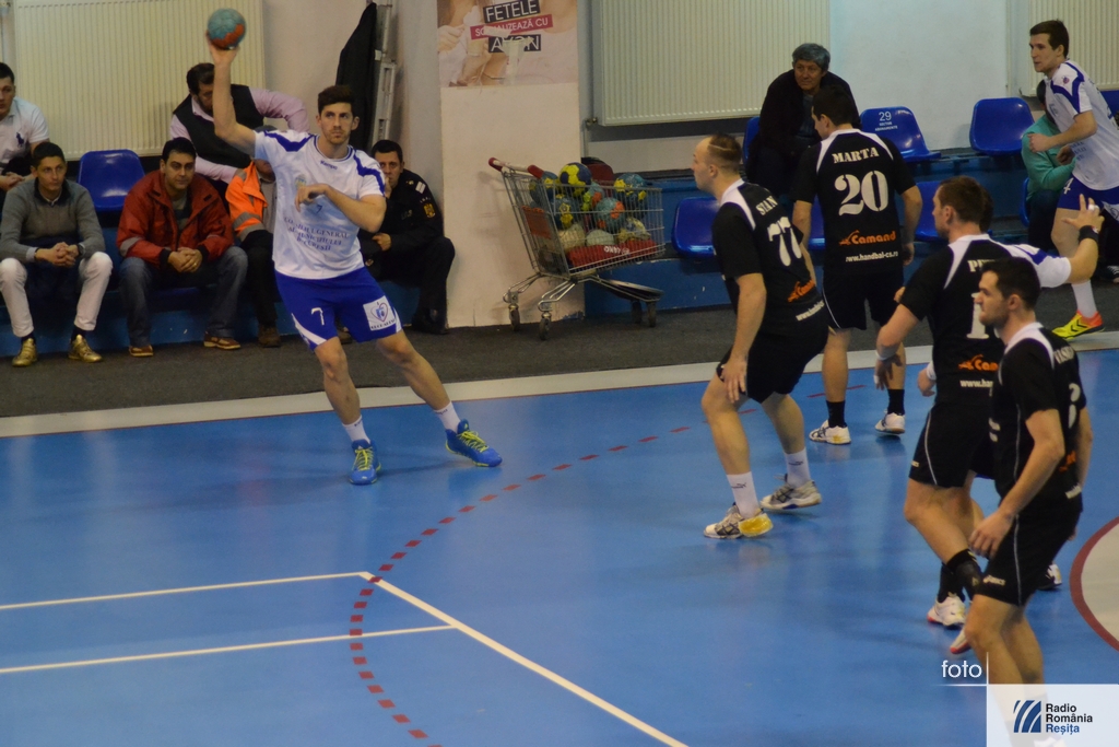 CS Caras Severin in meci, februarie 2014