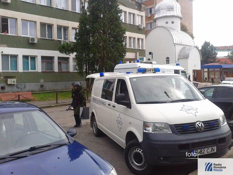 Atentat cu bomba