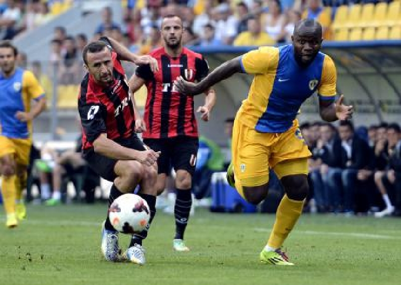 Petrolul - Flamurtari