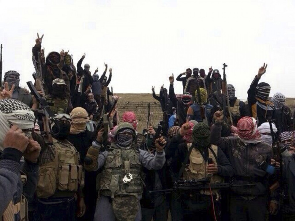 al-qaeda-linked-fighters-in-iraq-now-control-parts-of-two-cities