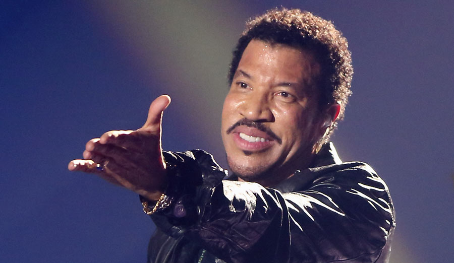 OFFENBURG, GERMANY - DECEMBER 07: Lionel Richie performs on stage during the Andrea Berg 'Die 20 Jahre Show' at Baden Arena on December 7, 2012 in Offenburg, Germany. (Photo by Andreas Rentz/Getty Images)