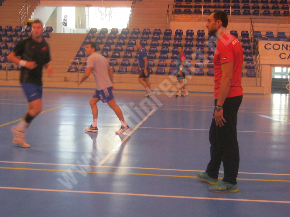 HC Adrian Petrea seniori antrenament (4)