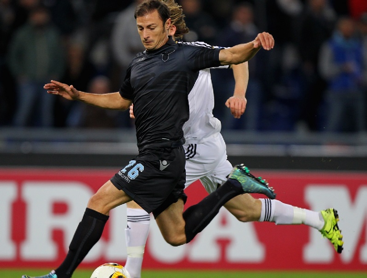 Stefan Radu a obtinut un penalty pentru Lazio in Europa League