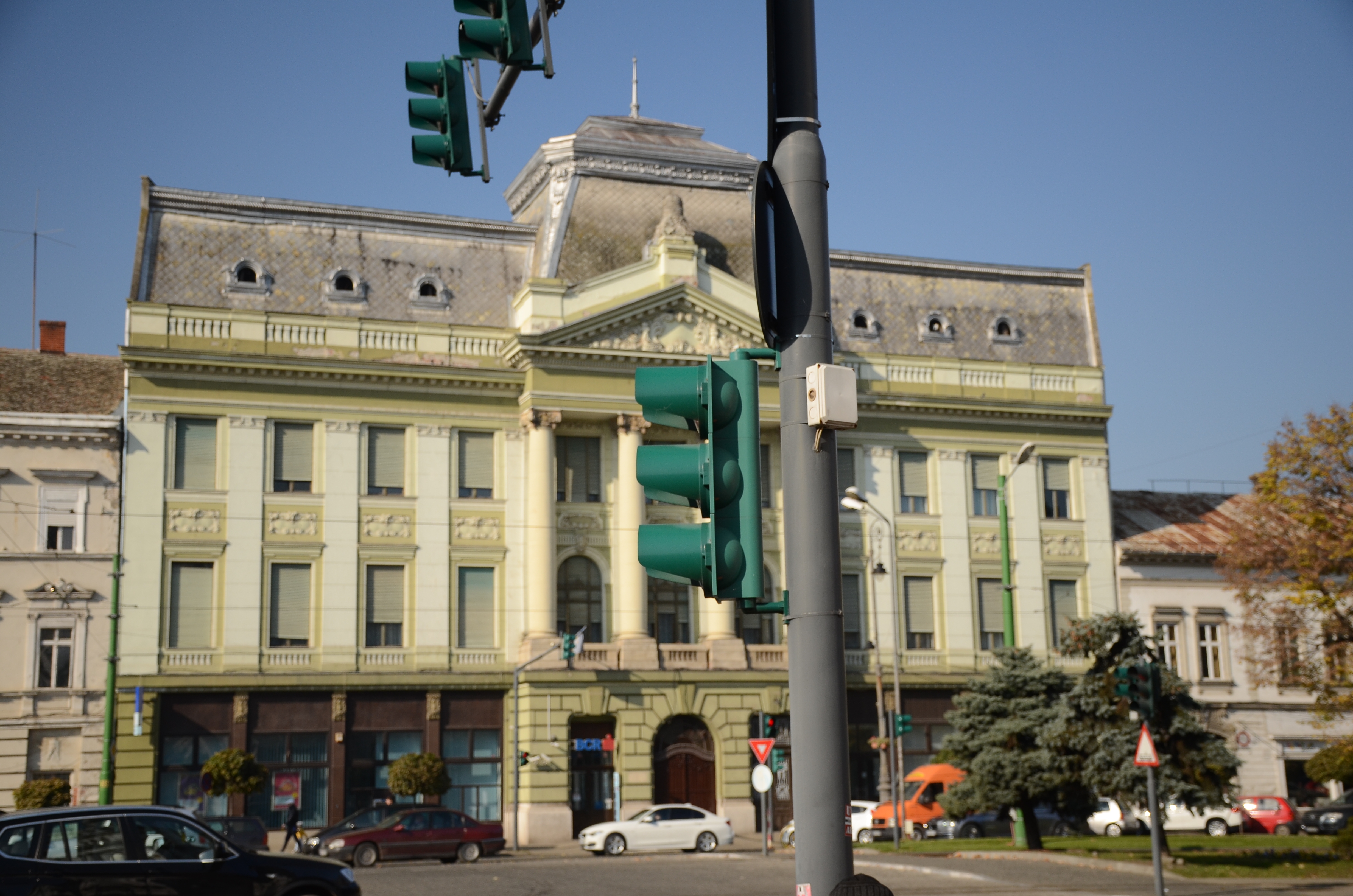 Palatul-Bancii-Nationale-Arad