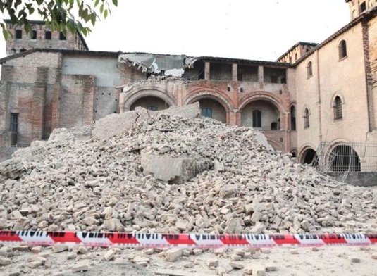 italia-lovita-din-nou-de-un-cutremur-puternic-cinci-morti-cladiri-prabusite-video