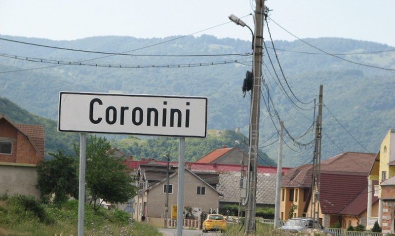 La Coronini, se reabilitează şcoala