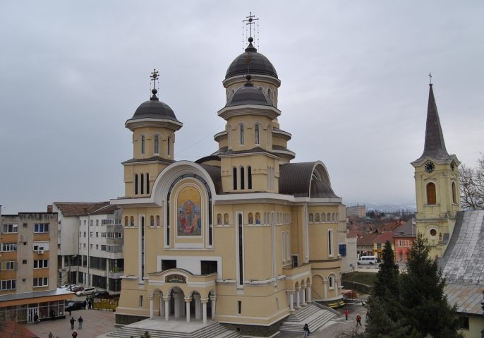 Episcopia Caransebeşului se alătură proiectului „Muzică pentru viaţă”, desfăşurat de Radio Reşiţa şi Crucea Roşie pentru prima dată în România