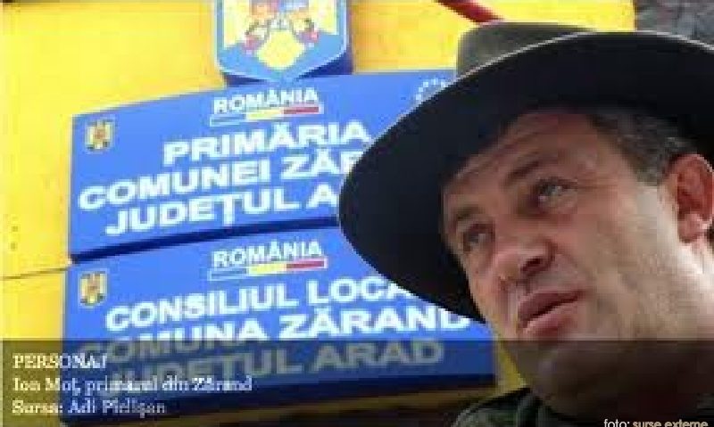 Primarul din Zărand judecat în arest