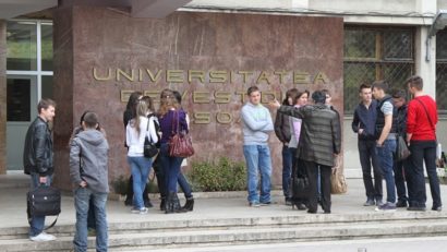 Tot mai mulţi tineri vor să studieze la Universitatea de Vest din Timişoara