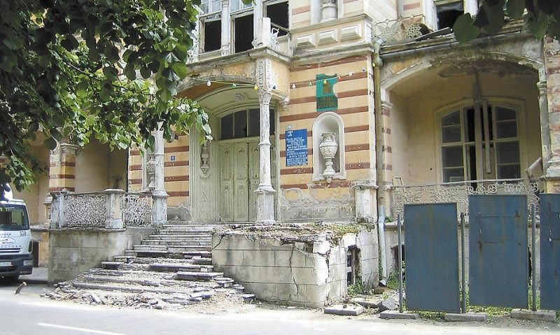 Staţia de ambulanţă din Băile Herculane a rămas fără medic ambulanţier permanent