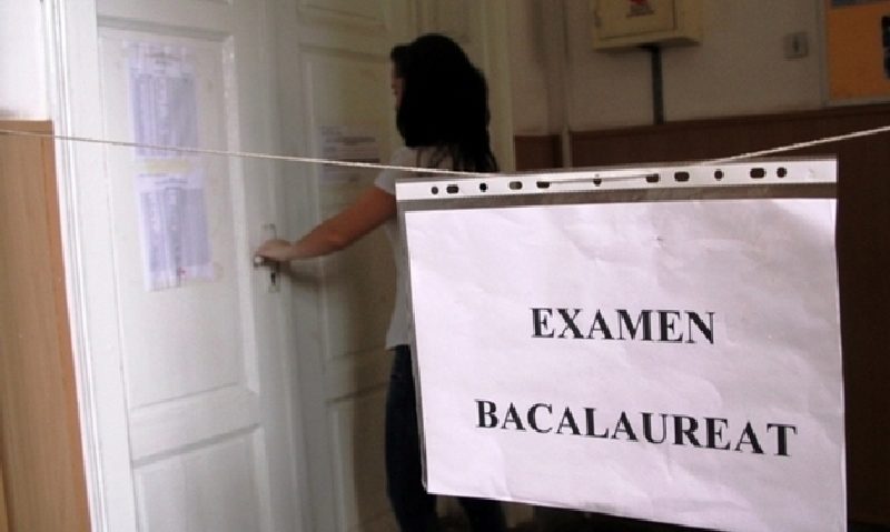 Elevii nu mai copiază. Doar 0,05% dintre ei au fost eliminaţi ieri din bacalaureat