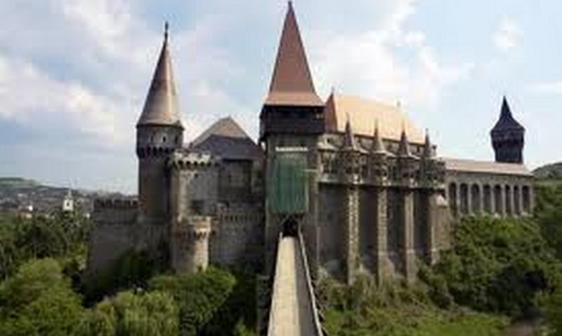 Hunedoara turistică