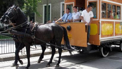 Plimbare cu tramvaiul turistic, de Ziua Transportului Public Local