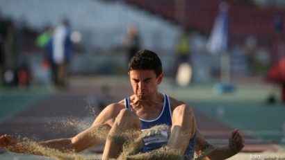 Adrian Vasile este campionul naţional la lungime, iar Anca Heltne a confirmat la greutate