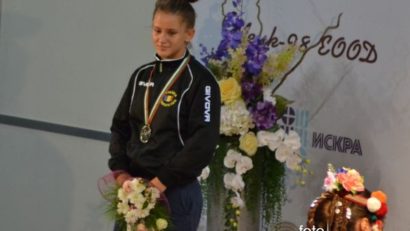 [AUDIO] Luptătoarea reşiţeancă Alina Vuc a cucerit medalia de argint la Mondialele juniorilor de la Sofia