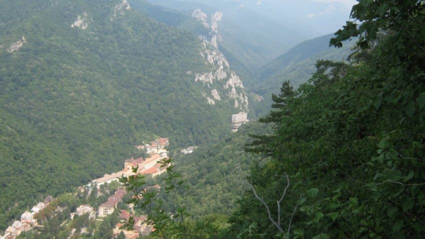 Indicatoare turistice pentru staţiunea Băile Herculane