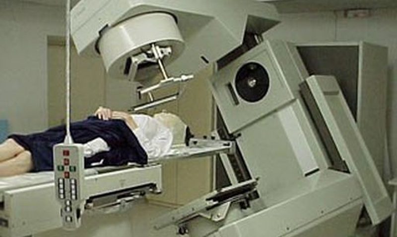 Cărăşenii bolnavi de cancer, nevoiţi să aleagă alte judeţe pentru tratament prin radioterapie