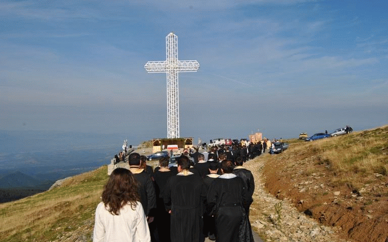 În pelerinaj pe Muntele Mic