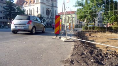 În Piața Bălcescu din Timişoara a fost deschis traficul pe o nouă bandă