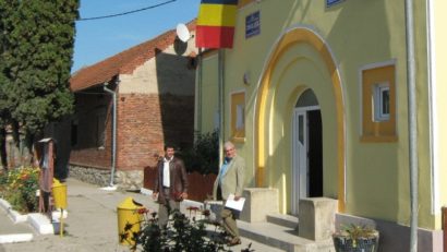 Administraţia publică din Constantin Daicoviciu alocă bani pentru asfaltări