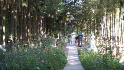 Ucrainenii primesc teren pentru cimitir, la Caransebeş