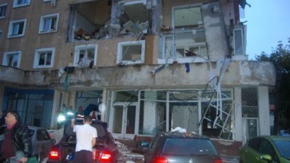 [UPDATE][AUDIO] Comisia de expertiză tehnică a decis: imobilul reşiţean afectat de explozia din 1 octombrie nu mai poate fi locuit, deocamdată