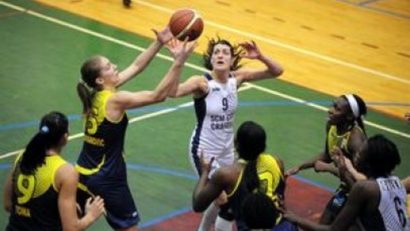 Liderul Ligii Naţionale de baschet feminin, ICIM UVVG Arad a câştigat meciul cu Olimpia CSU Braşov