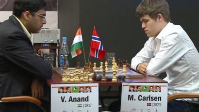 Magnus Carlsen îl conduce pe Viswanathan Anand în meciul pentru titlul mondial la șah