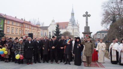 Ziua Naţională sărbătorită cu fasole şi cârnaţi, la Caransebeş