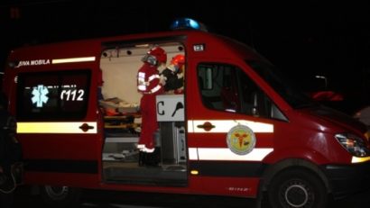 După o ceartă cu iubita un bărbat a incendiat un apartament şi a împuşcat doi oameni