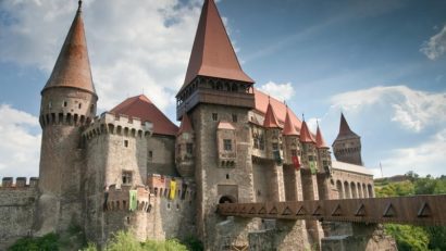 Castelul Corvinilor şi povestea tunelului secret, care nu a fost descoperit vreodată