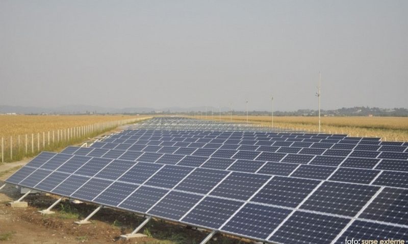 60 de parcuri fotovoltaice vor fi construite în judeţul Arad