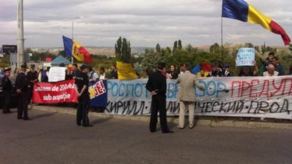 [AUDIO] Miting de amploare la Chişinău: 100.000 de oameni au manifestat în sprijinul integrării europene