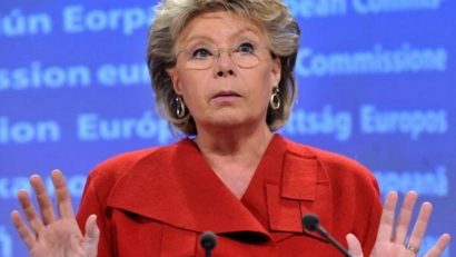 [AUDIO] Viviane Reding critică poziţia Marii Britanii faţă de accesul românilor pe piaţa muncii