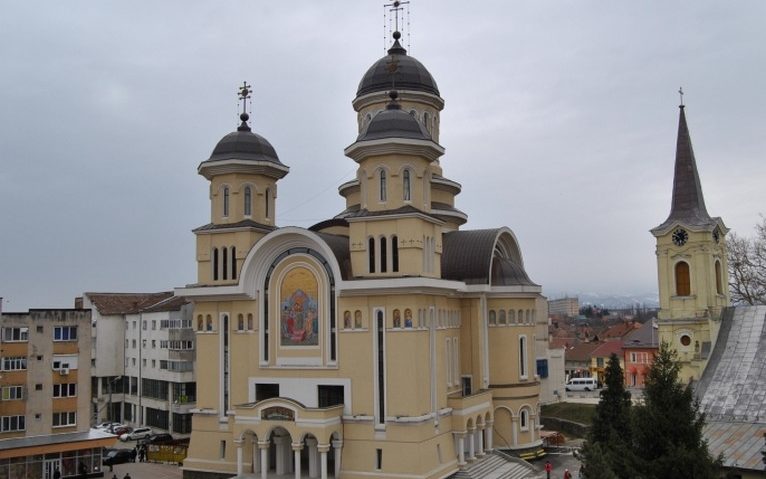 [AUDIO] Episcopia Caransebeşului cere restituirea unor terenuri