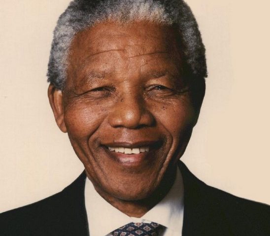 A murit Nelson Mandela, „părintele naţiunii” sud-africane