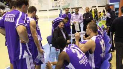 Timba a fost învinsă de BC Timişoara, scor 60-92, în Liga Naţională de baschet masculin