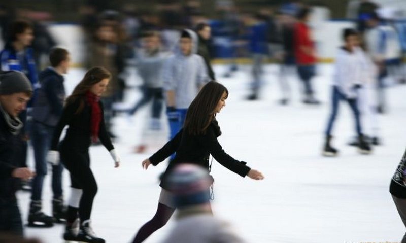 Patinoar cu orar special