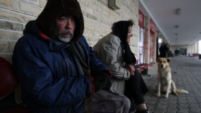 În prag de sărbători, persoanele fără adăpost aleg compania familiei