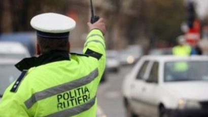 Fără permis de conducere la volanul unei maşini fără drept de circulaţie în România