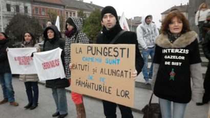 [AUDIO] Protest la Arad, împotriva explorării gazelor de şist