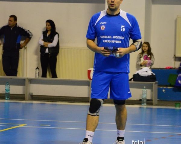 Pivotul Vladislav Veselinov a semnat cu echipa masculină de handbal CS Caraş-Severin