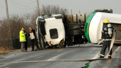 [UPDATE] Pericol de explozie, în urma unui accident rutier