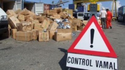 Încălţăminte contrafăcută, confiscată de vameşii constănţeni