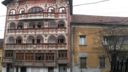 Primăria Timişoara începe demolarea palatelor ţigăneşti