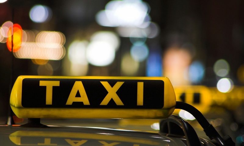 [AUDIO] Reguli noi pentru taximetriştii din Caransebeş